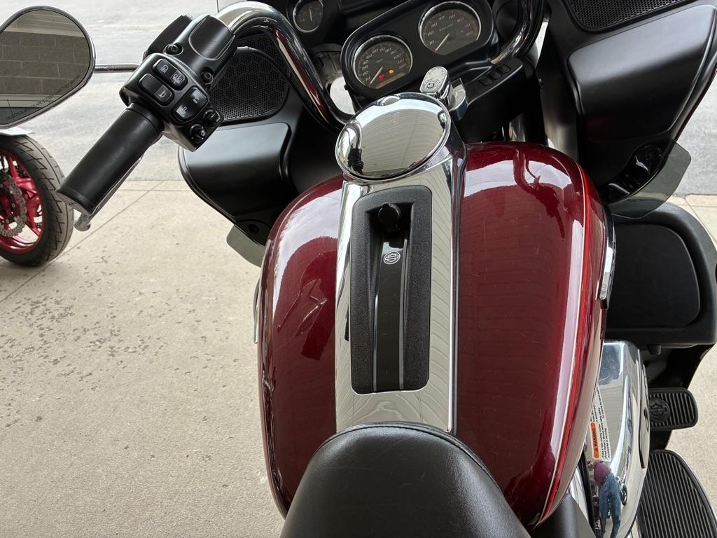 Harley-Davidson FLTRU  2017