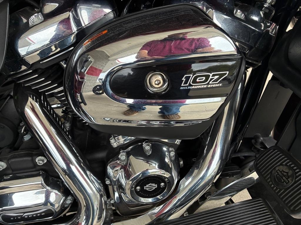 Harley-Davidson FLTRU  2017