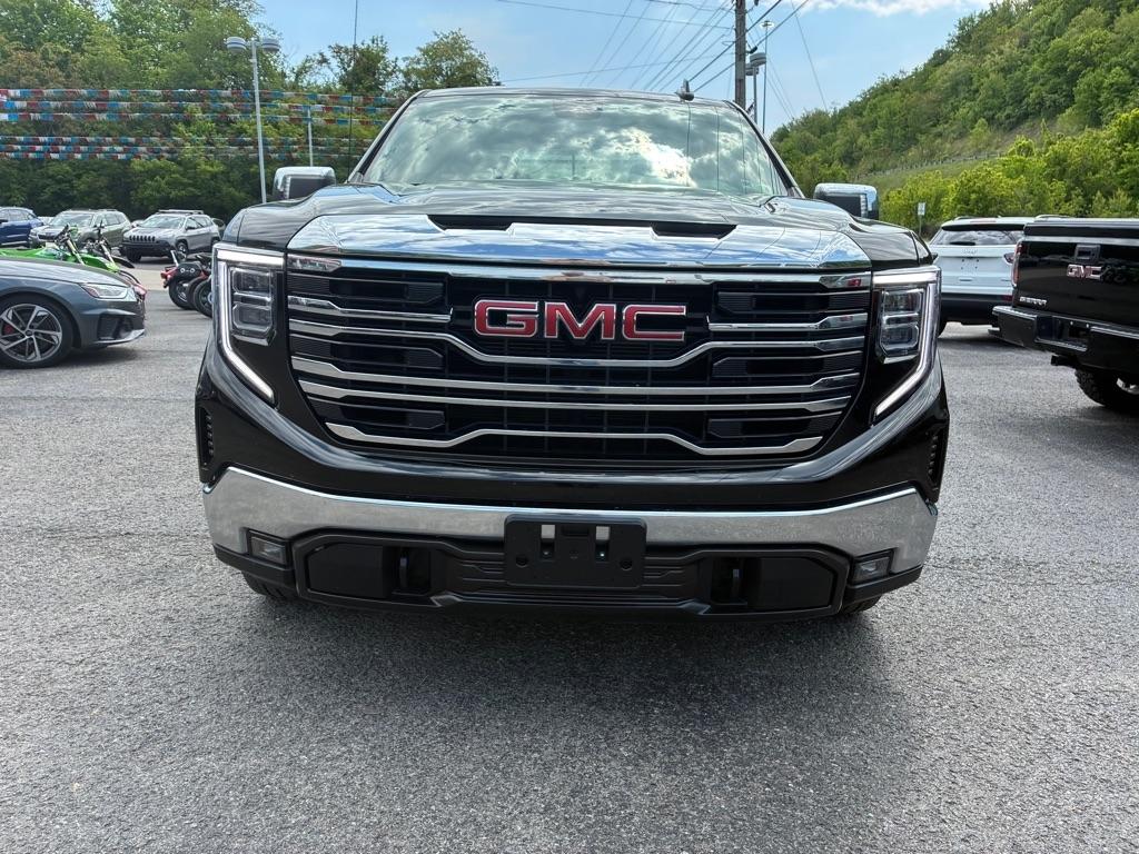 GMC Sierra 1500 SLT Crew Cab 4WD 2025