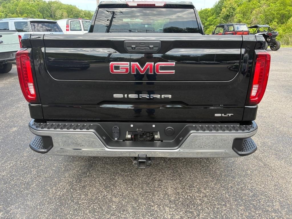 GMC Sierra 1500 SLT Crew Cab 4WD 2025
