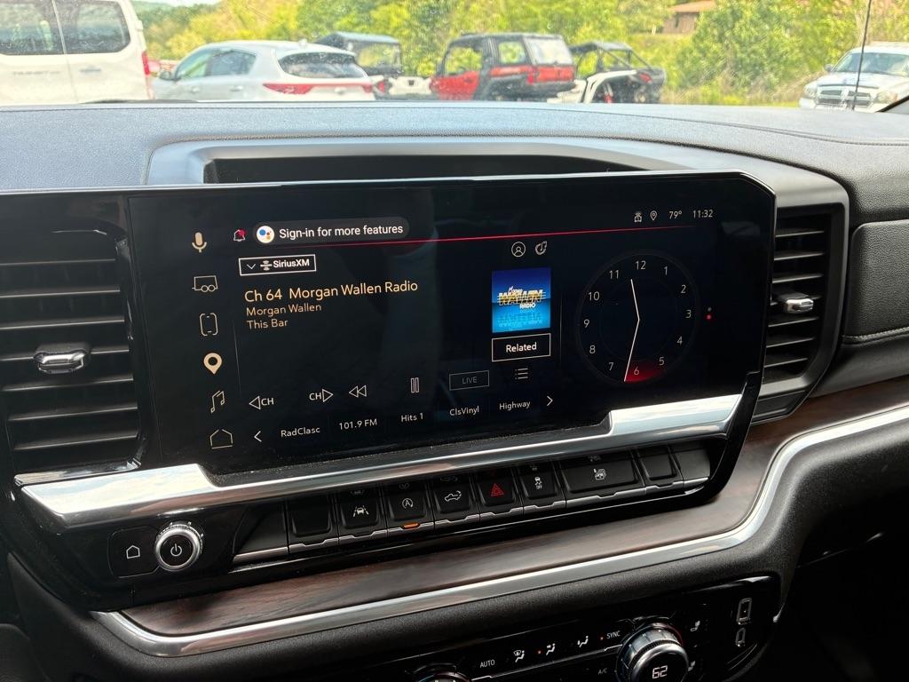 GMC Sierra 1500 SLT Crew Cab 4WD 2025