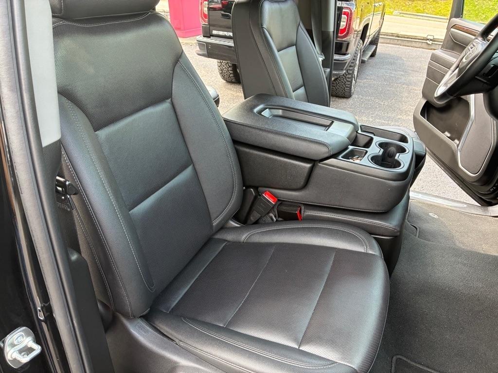 GMC Sierra 1500 SLT Crew Cab 4WD 2025