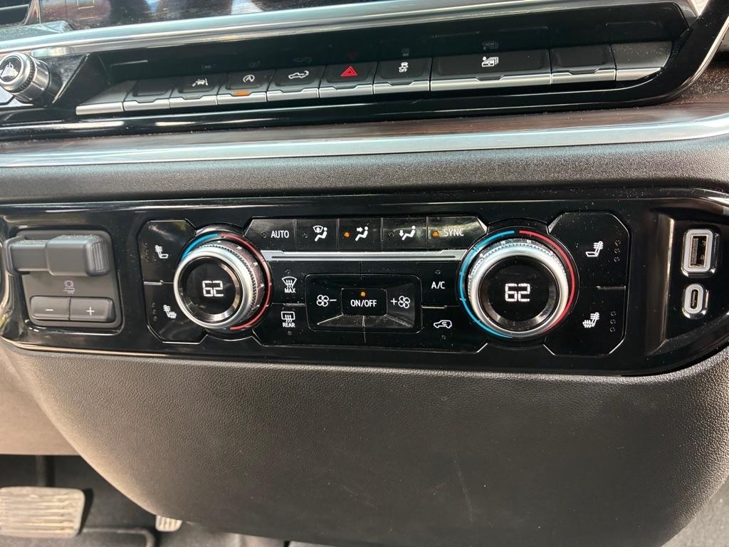 GMC Sierra 1500 SLT Crew Cab 4WD 2025