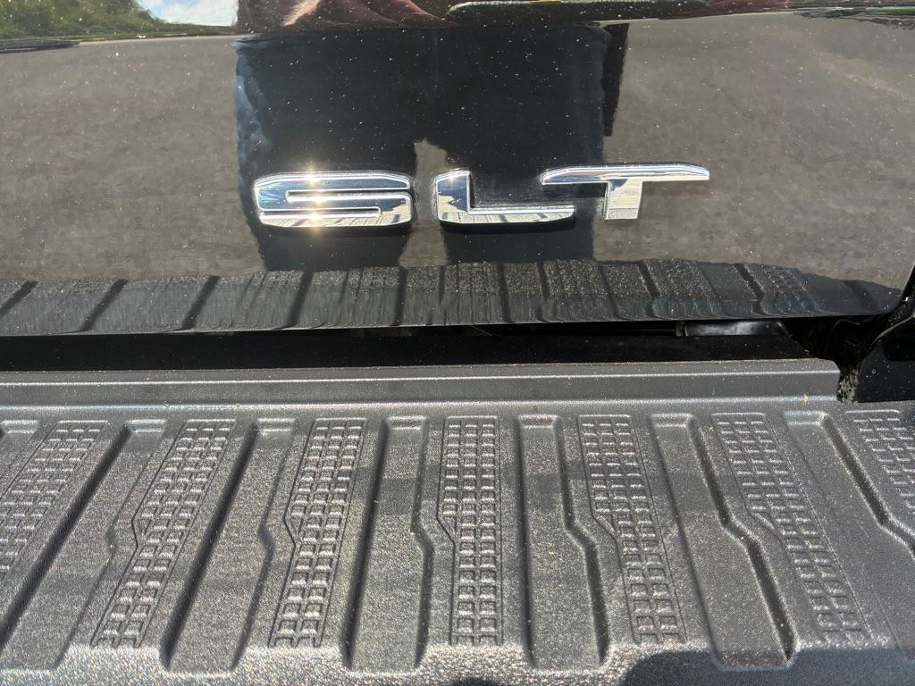 GMC Sierra 1500 SLT Crew Cab 4WD 2025