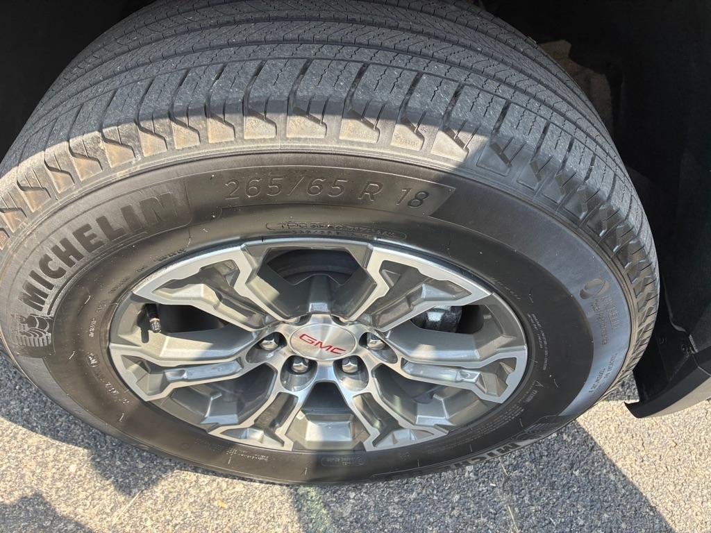 GMC Sierra 1500 SLT Crew Cab 4WD 2025