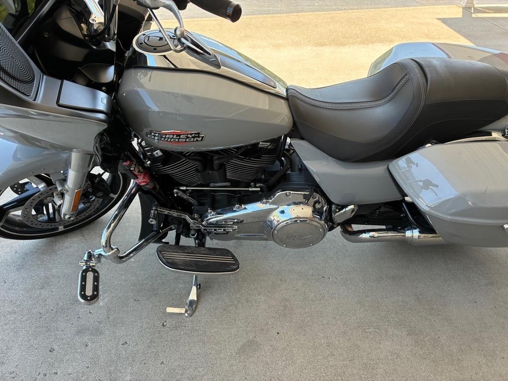 Harley-Davidson FLTRX  2024