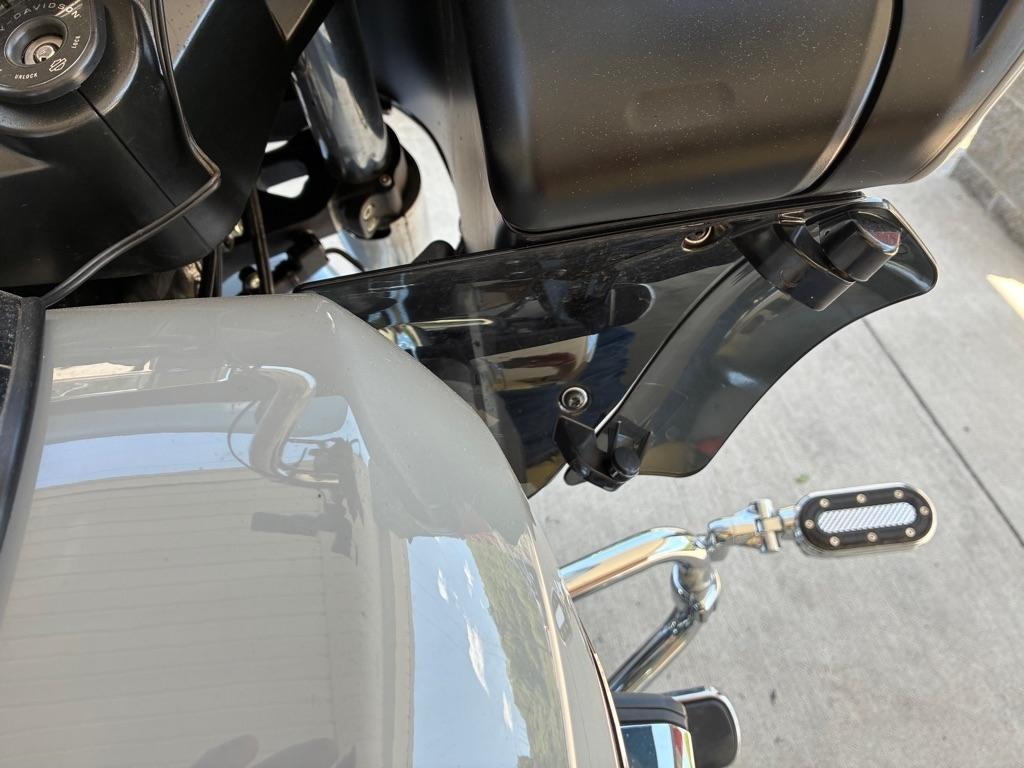 Harley-Davidson FLTRX  2024