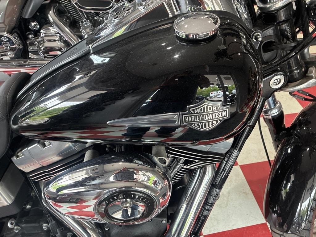 Harley-Davidson FXDF  2011