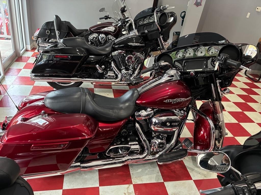 Harley-Davidson FLHXS  2017