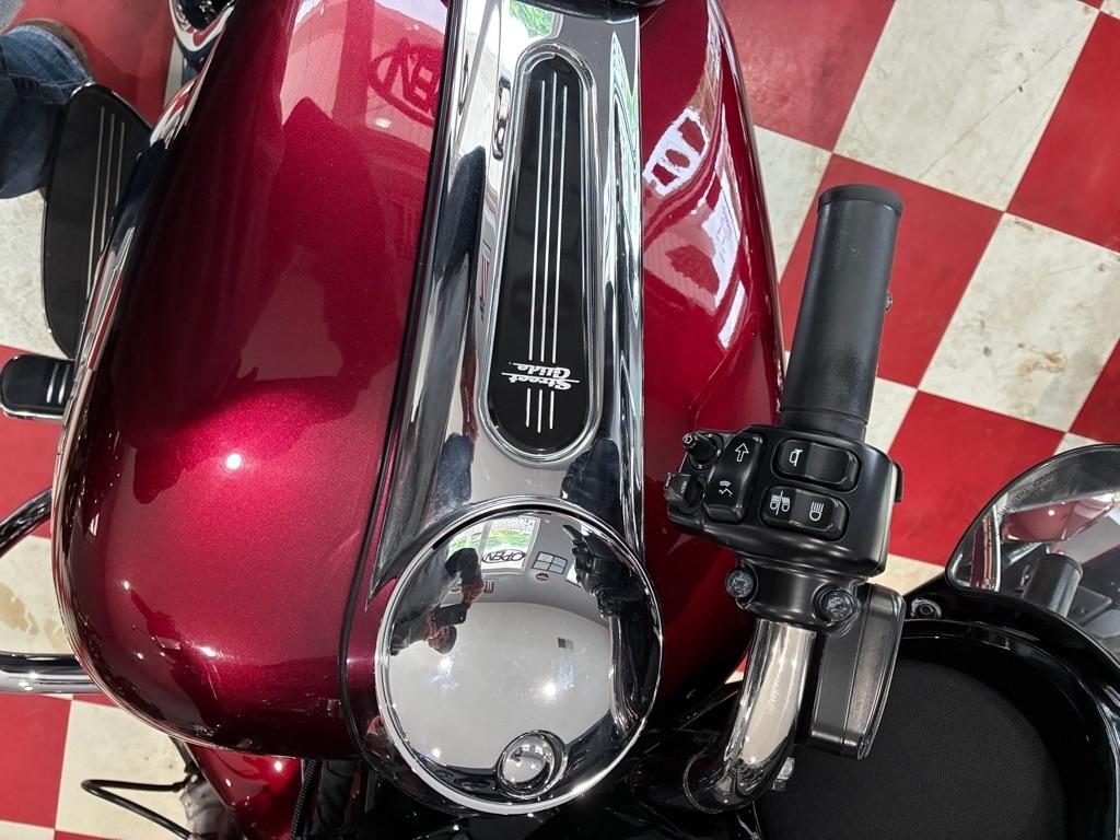Harley-Davidson FLHXS  2017