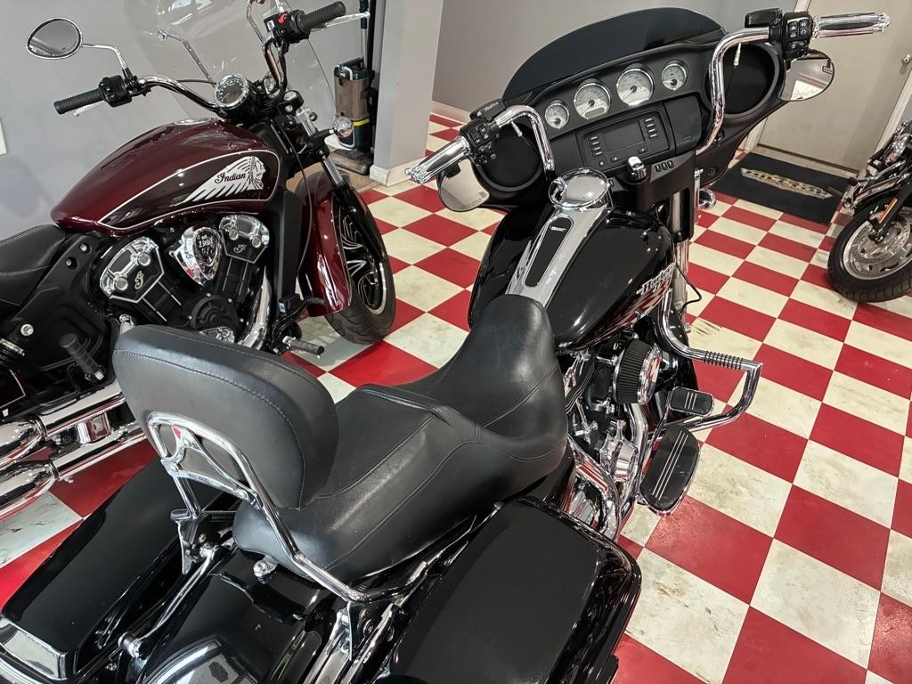 Harley-Davidson FLHX103  2015