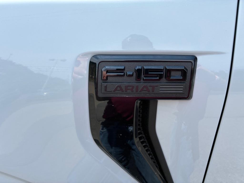 Ford F-150 Lariat SuperCrew 4WD 2025