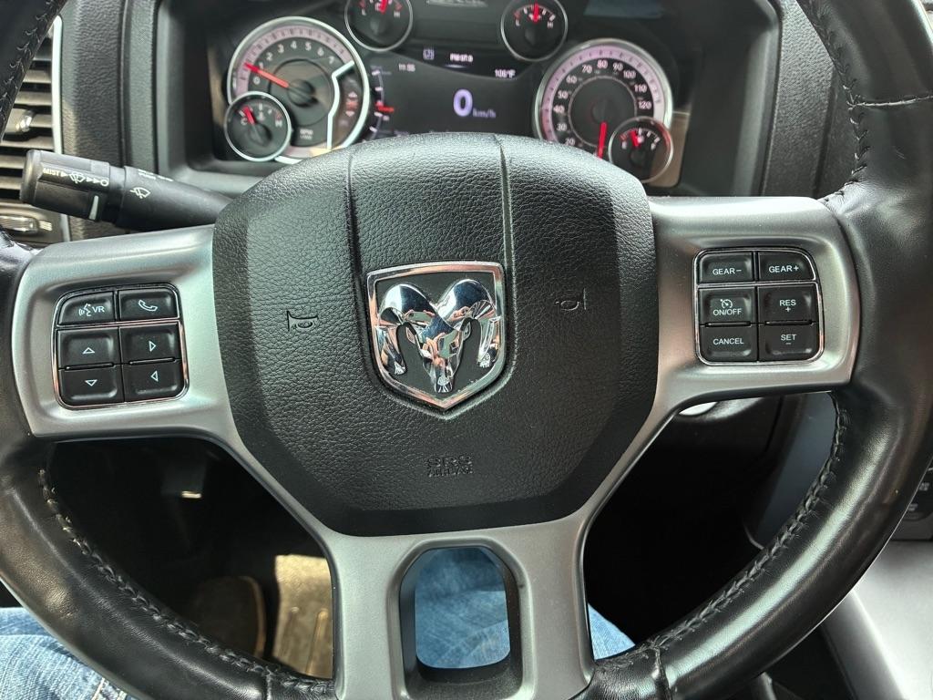 RAM 1500 SLT Quad Cab 4WD 2021