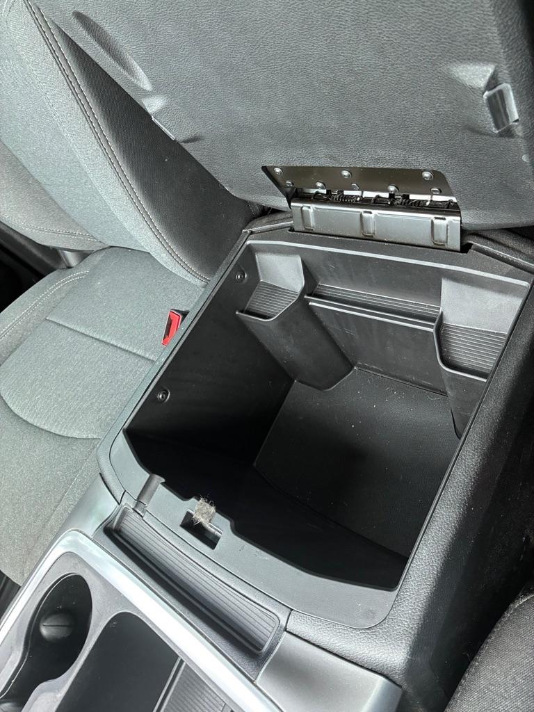 RAM 1500 SLT Quad Cab 4WD 2021