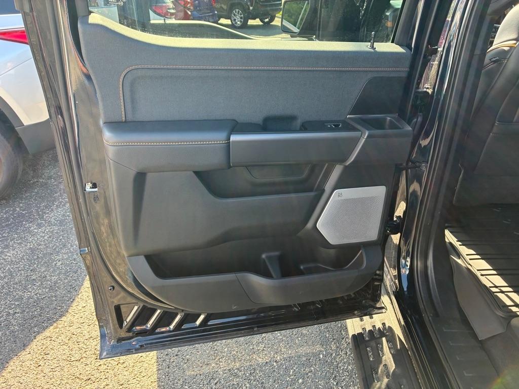 Ford F-150 Tremor SuperCrew 4WD 2025