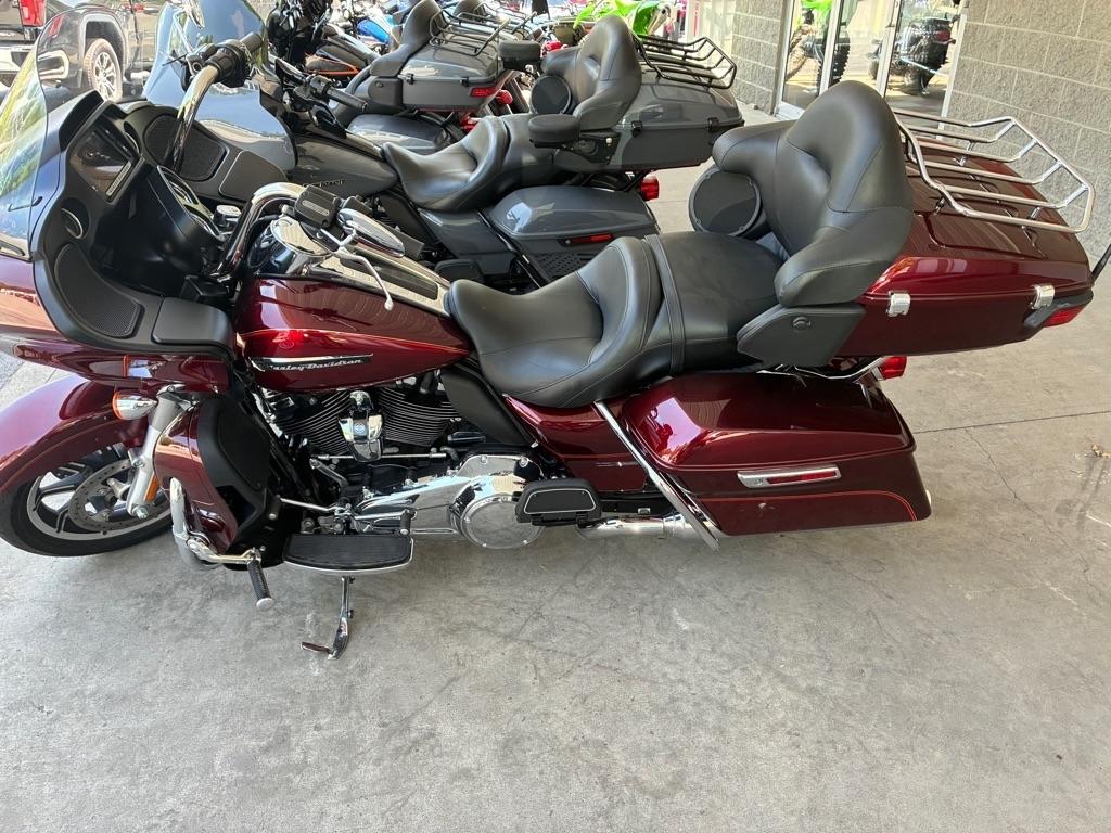 Harley-Davidson FLTRU  2017