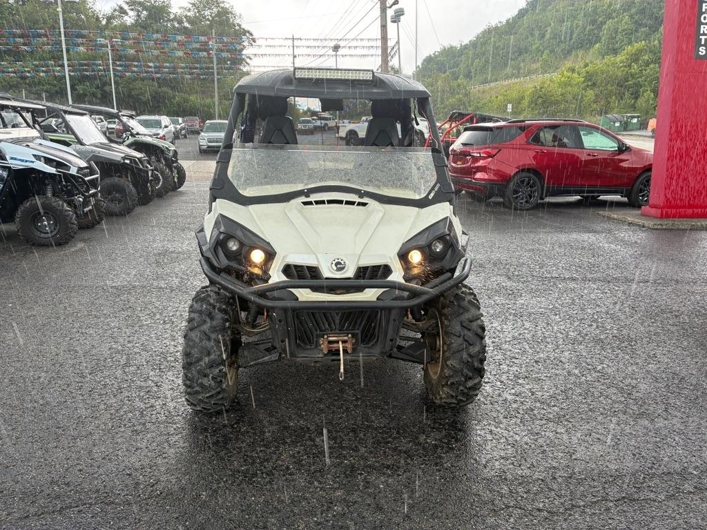Can-Am Commander 1000 DPS  2013