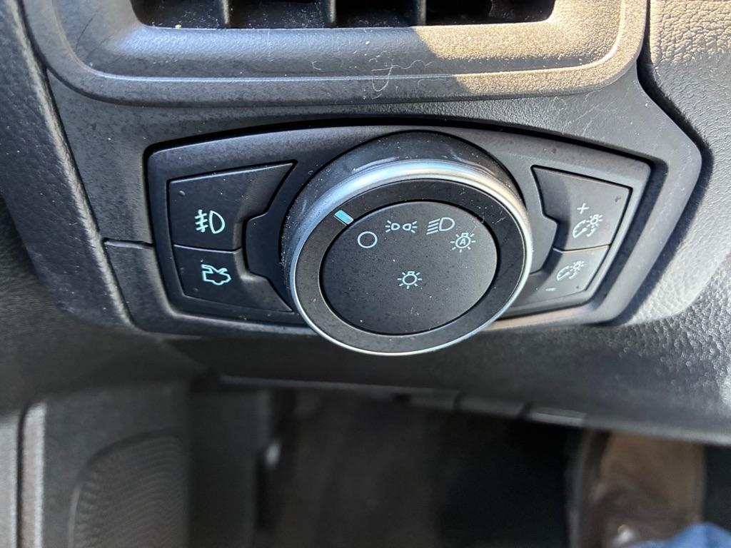 Ford Focus SE Sedan 2018