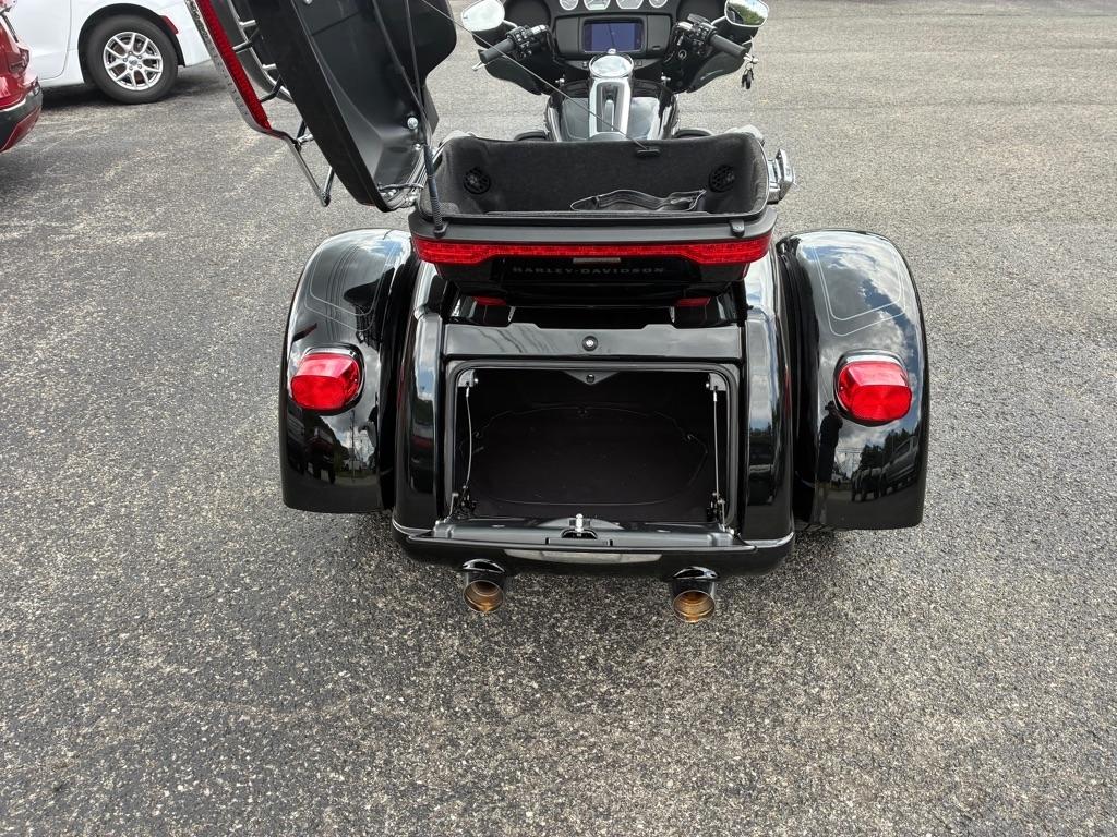 Harley-Davidson FLHTCUTG  2024