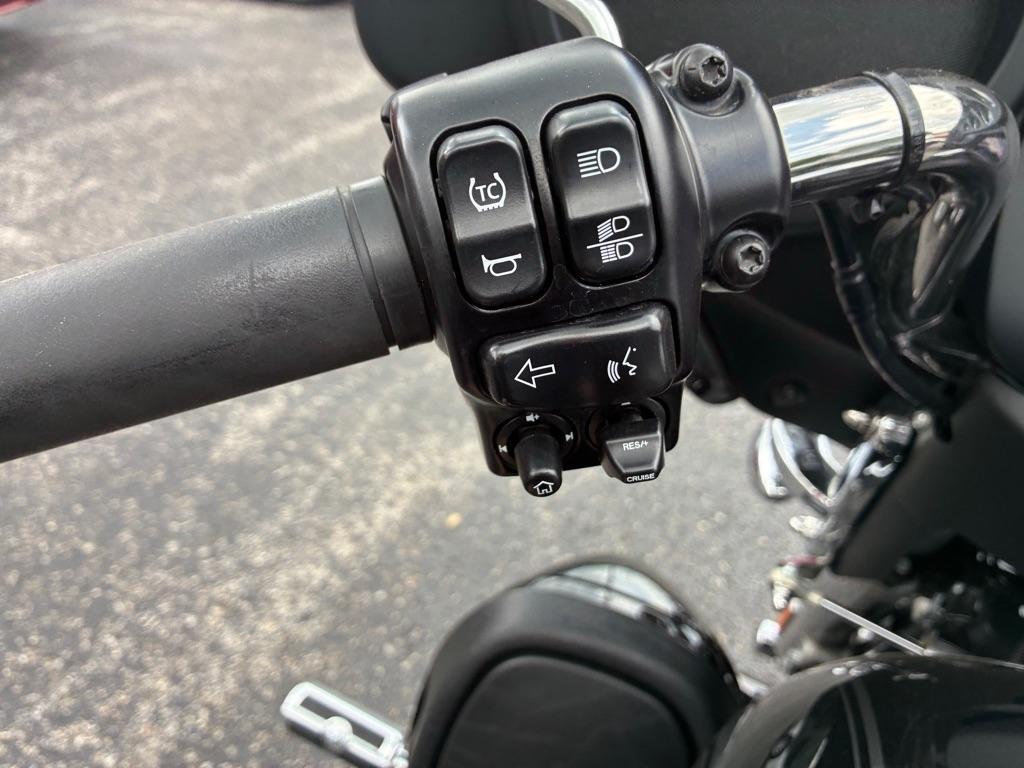 Harley-Davidson FLHTCUTG  2024