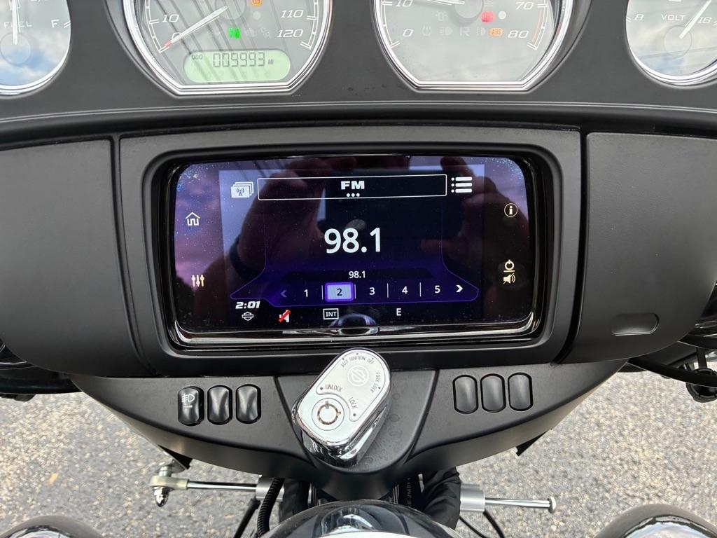 Harley-Davidson FLHTCUTG  2024