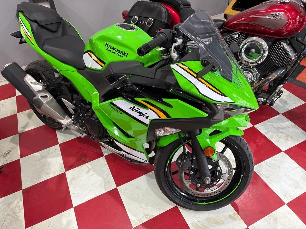 Kawasaki EX500  2025