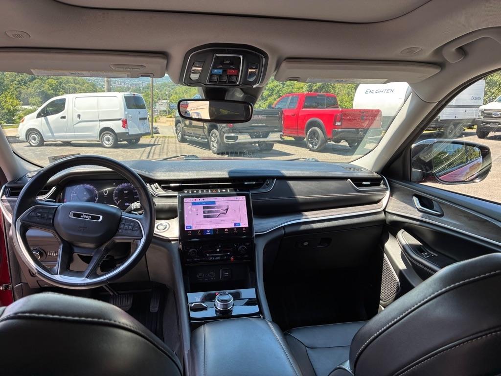Jeep Grand Cherokee L Limited 4D SUV 4WD 2021