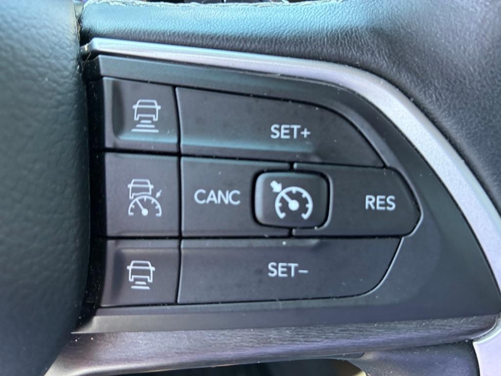 Jeep Grand Cherokee L Limited 4D SUV 4WD 2021