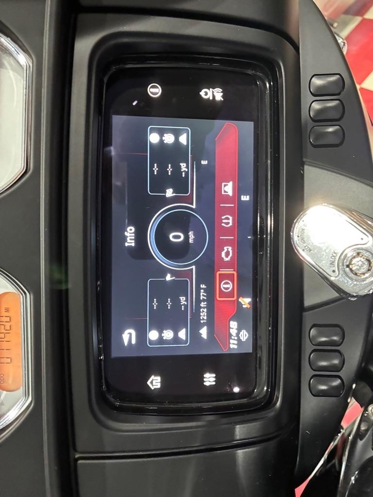 Harley-Davidson Street Glide  2022