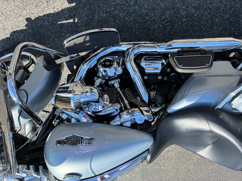 Harley-Davidson Road King  2019