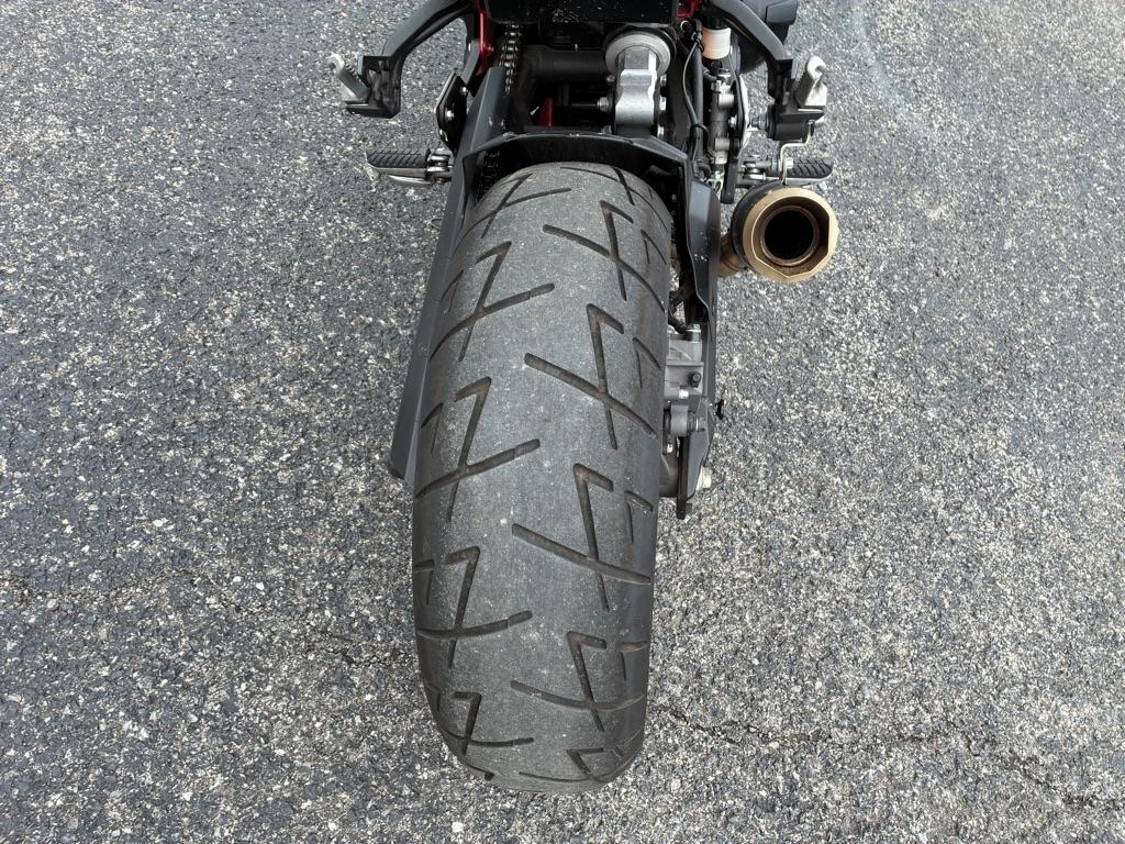 Kawasaki ZR900  2023