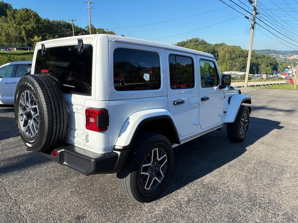 Jeep Wrangler Sahara 2025