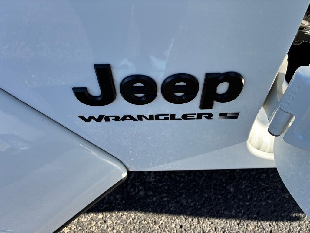 Jeep Wrangler Sahara 2025