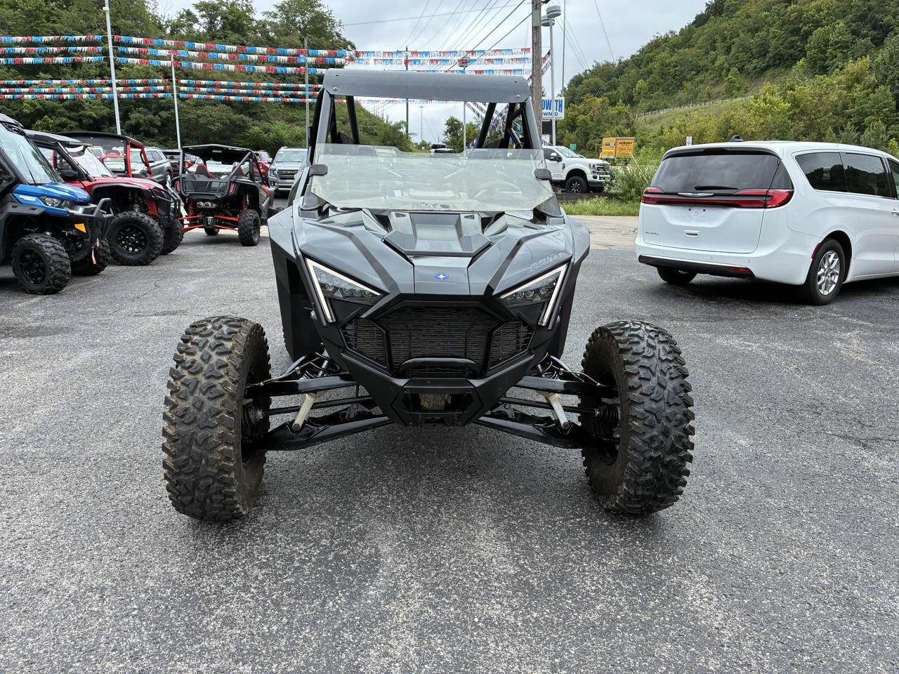 Polaris RZR  2024