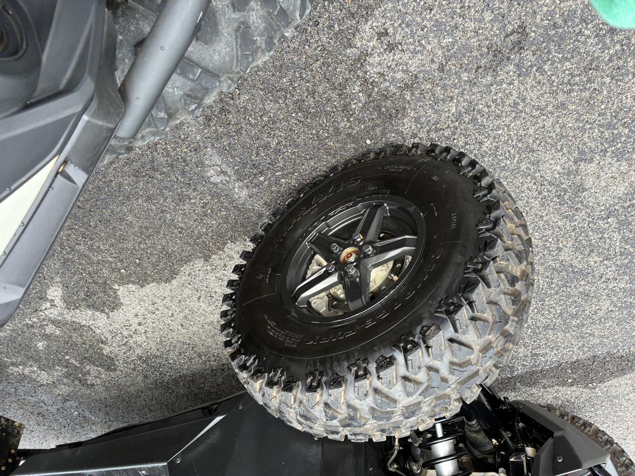 Polaris RZR  2024