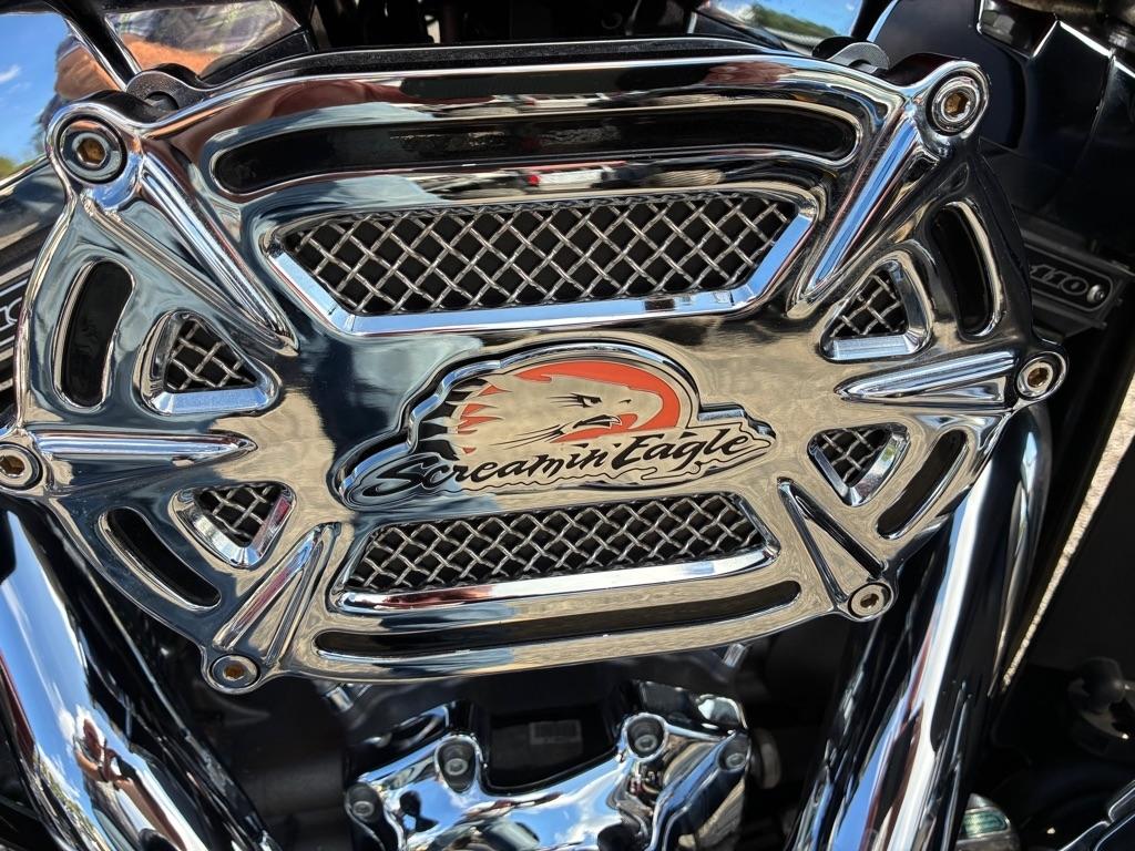 Harley-Davidson CVO Road Glide Ultra  2016