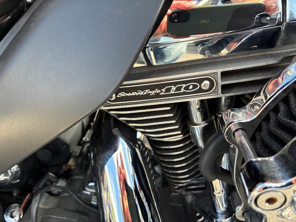 Harley-Davidson CVO Road Glide Ultra  2016