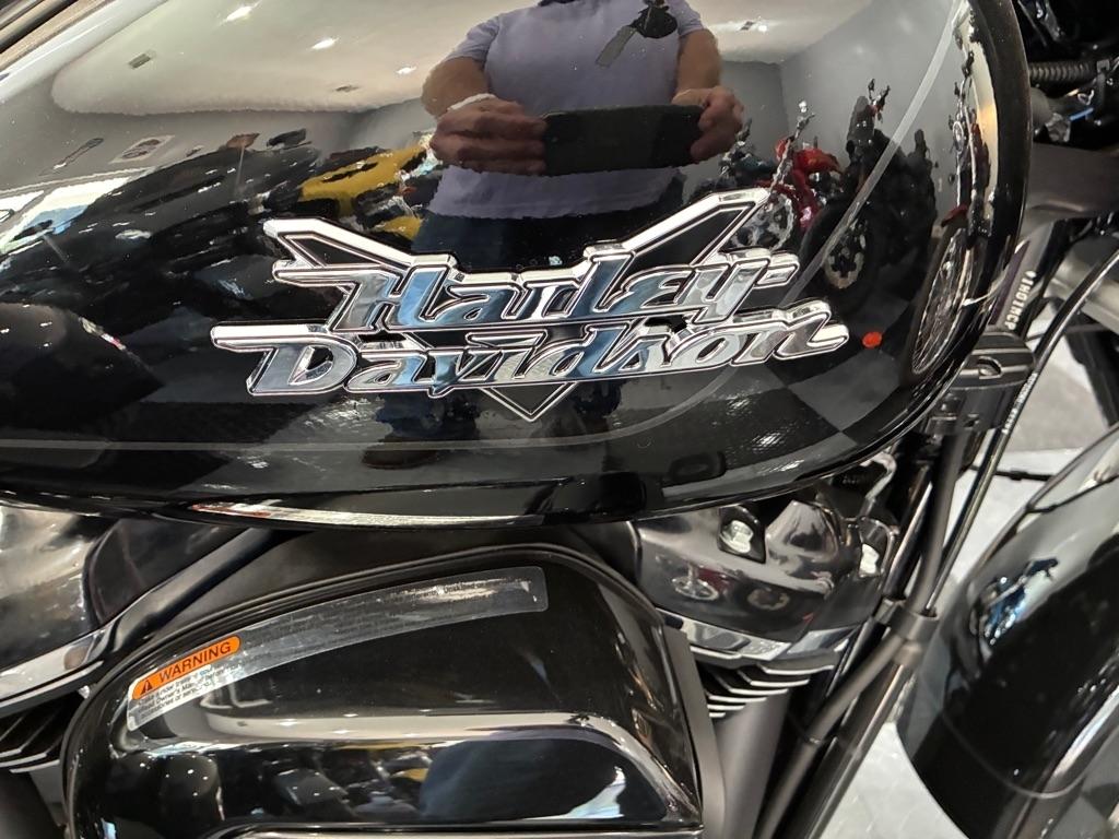 Harley-Davidson FLRT  2024