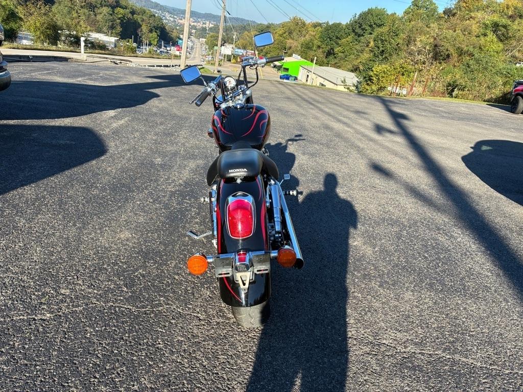 Honda VT1100C2  2005
