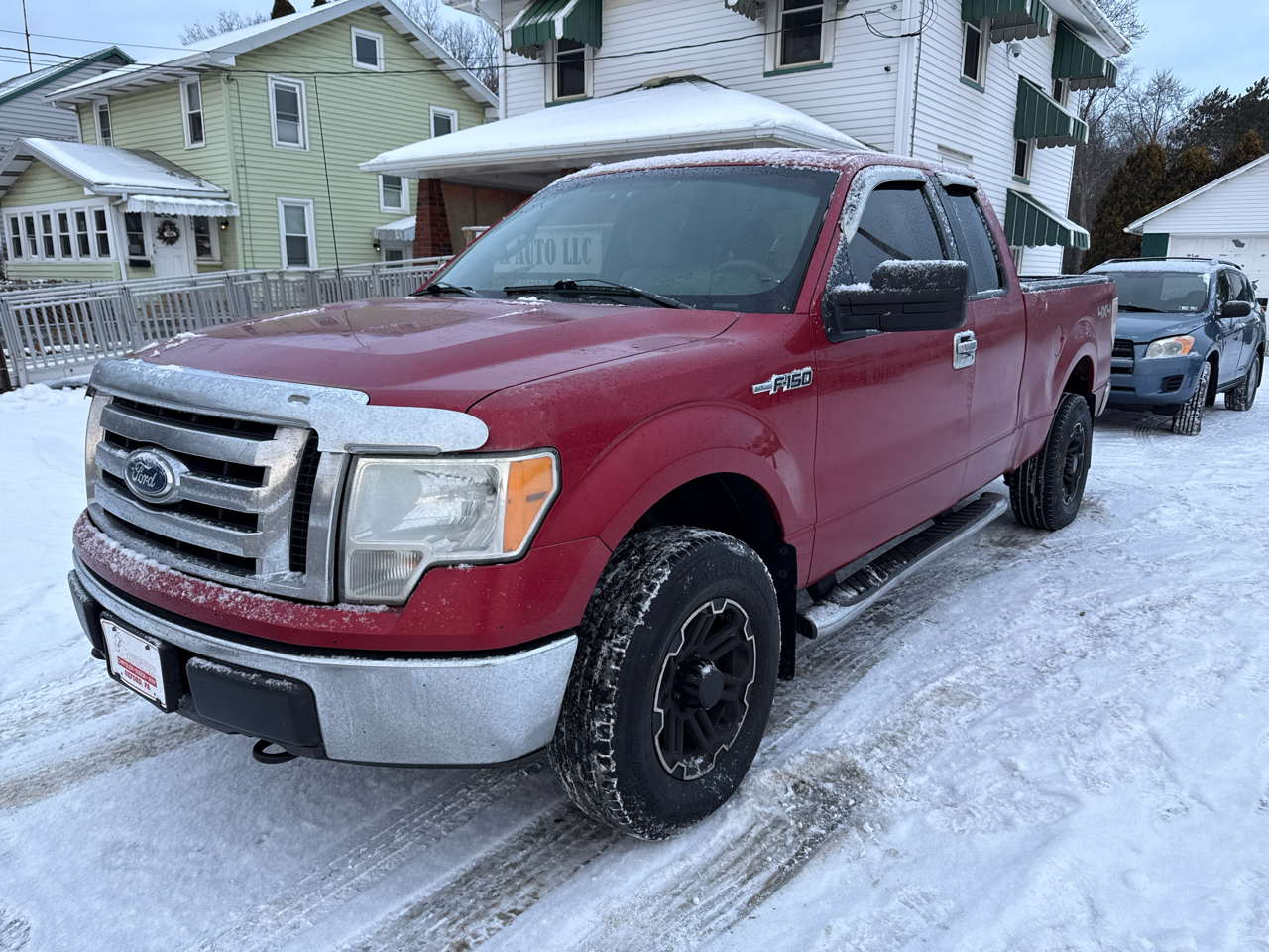 2010 Ford F-150 4WD SuperCab 145" XLT
