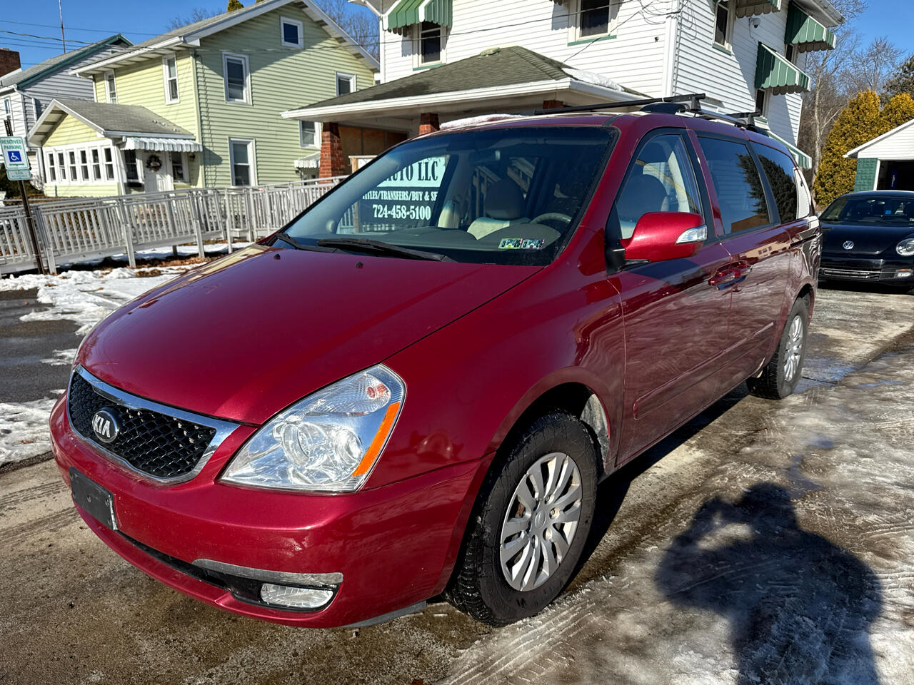 2014 Kia Sedona LX's photo