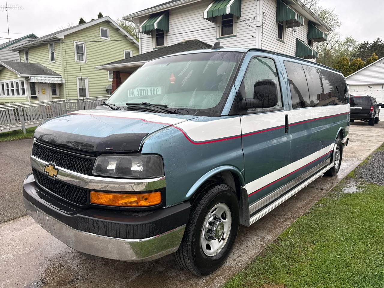 2016 Chevrolet Express LT 3500 Extended