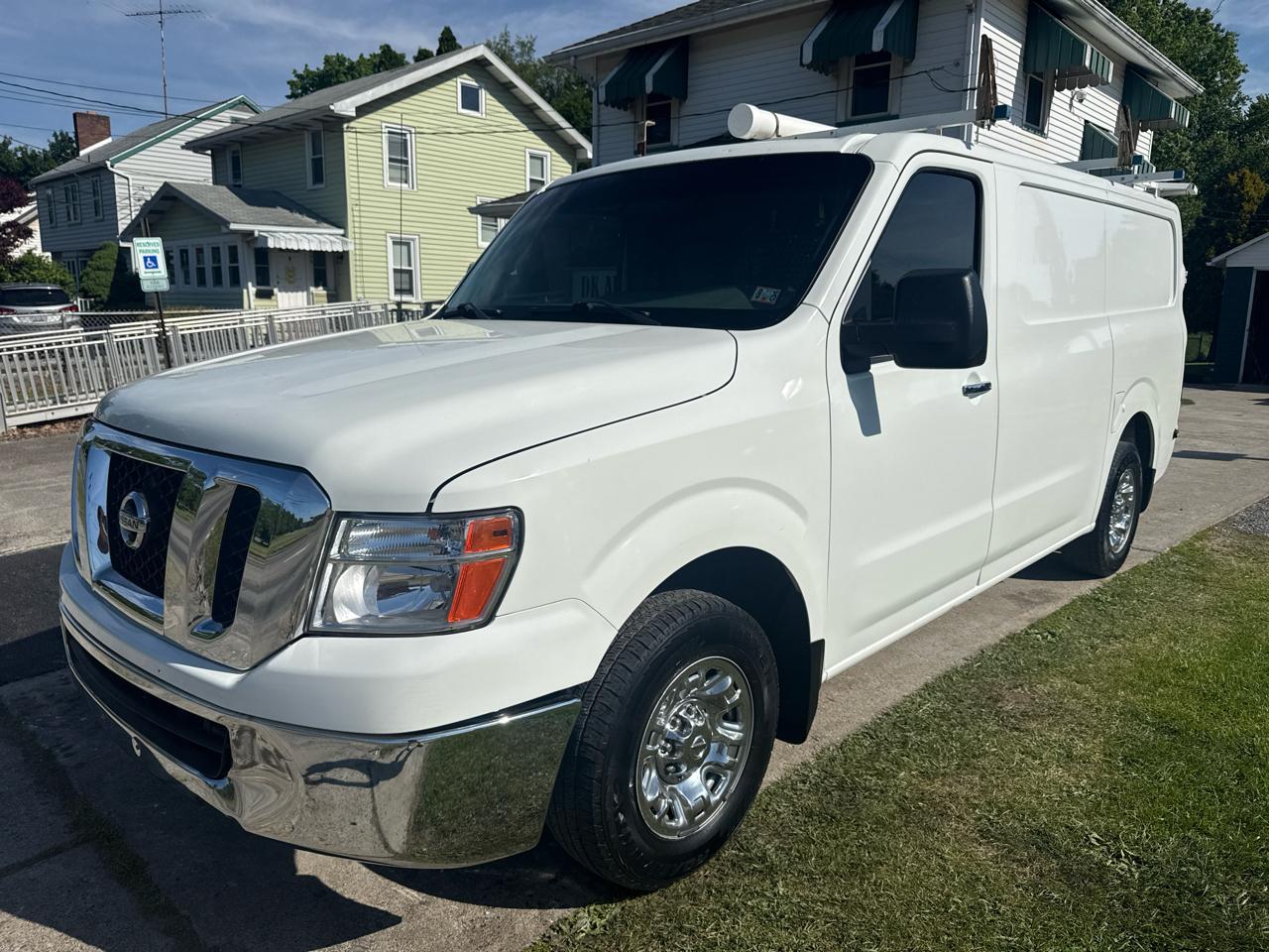2016 Nissan NV Cargo 2500 HD S V6