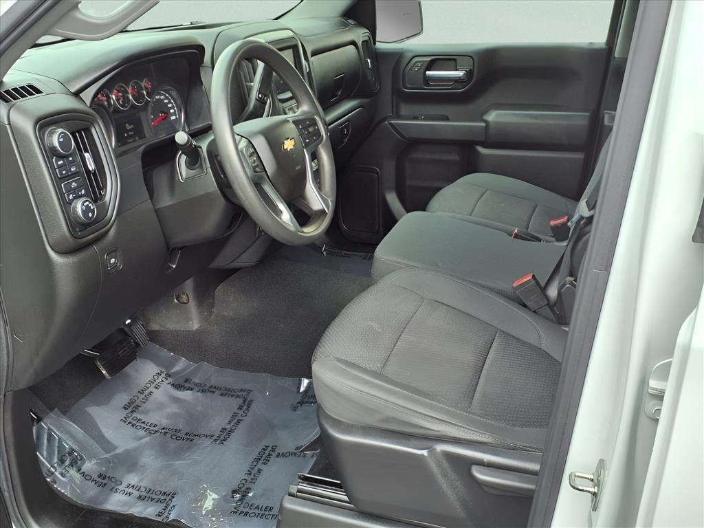 Chevrolet Silverado 1500 4WD Crew Cab 147" Custom 2021