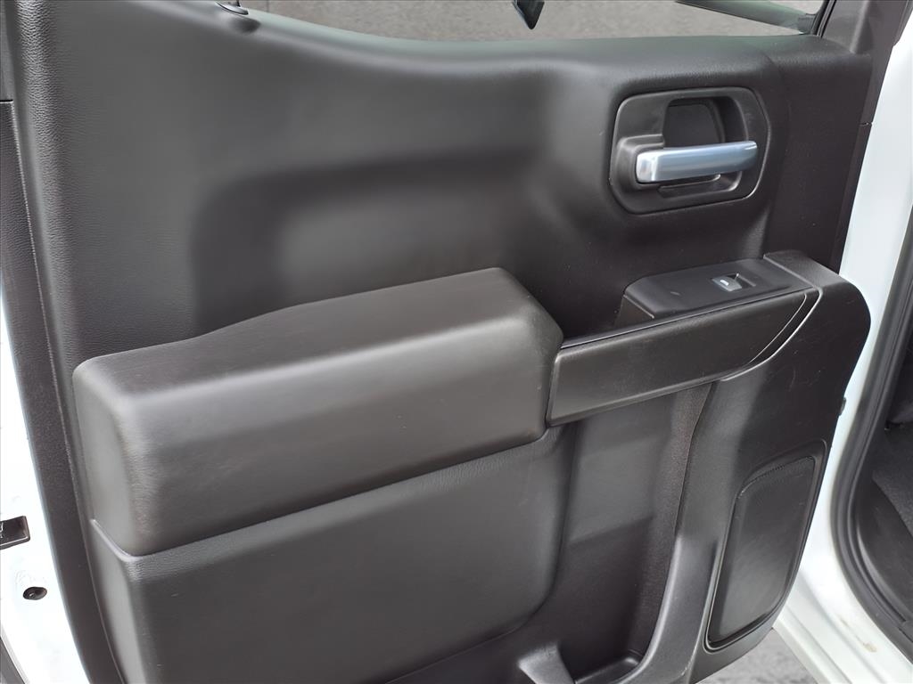 Chevrolet Silverado 1500 4WD Crew Cab 147" Custom 2021