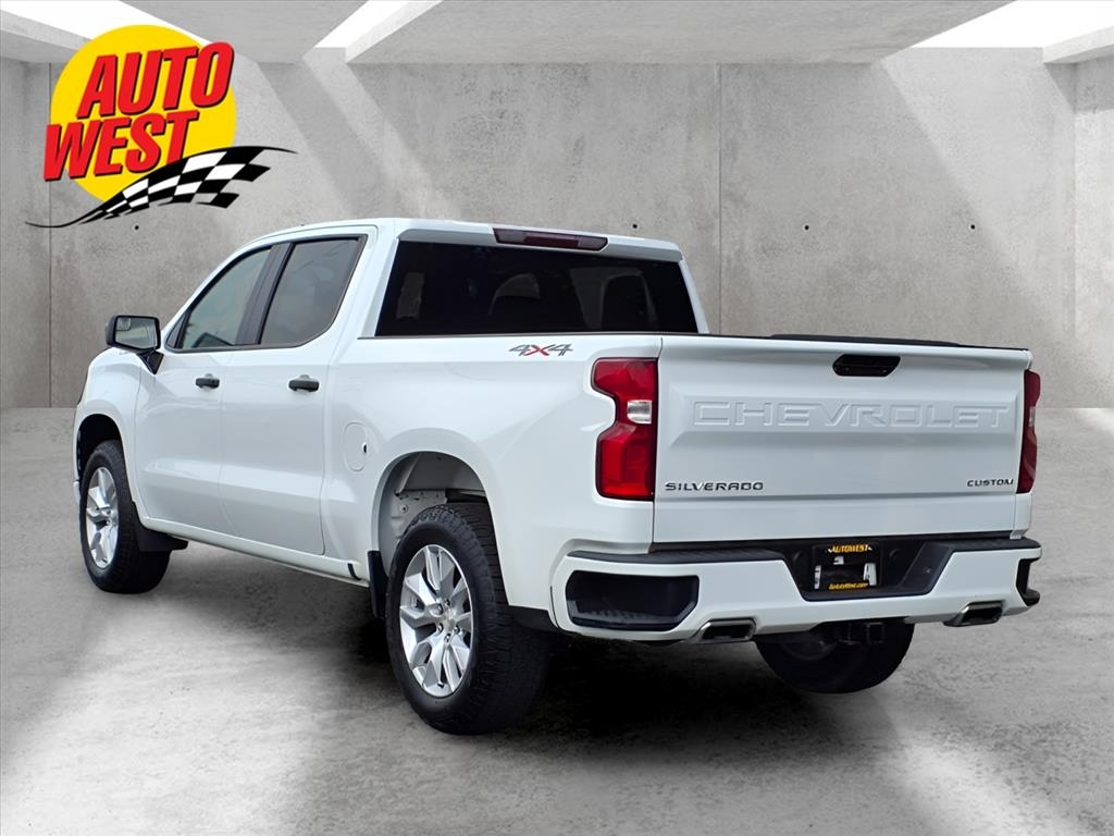 2021 Chevrolet Silverado 1500 Custom photo 3