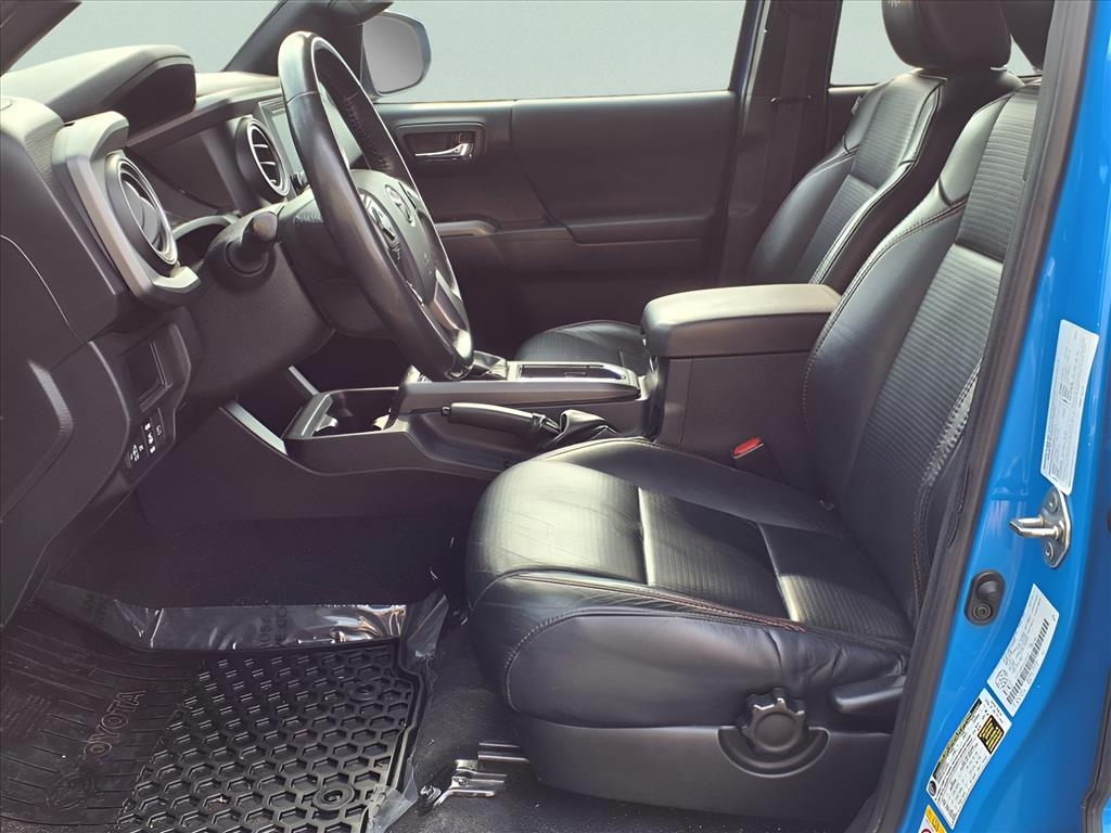 Toyota Tacoma 4WD TRD Off Road Double Cab 5' Bed V6 AT (Natl) 2019