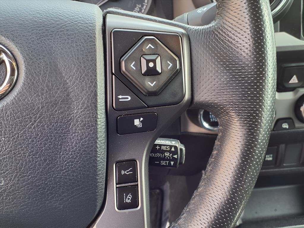 Toyota Tacoma 4WD TRD Off Road Double Cab 5' Bed V6 AT (Natl) 2019