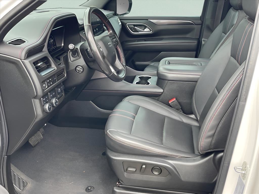 Chevrolet Suburban 4WD 4dr RST 2022
