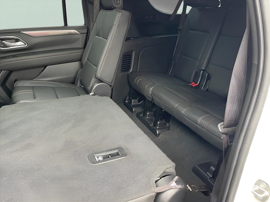 Chevrolet Suburban 4WD 4dr RST 2022
